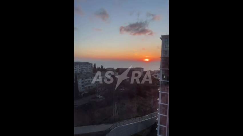 Россия содрогается от взрывов: атака по разным городам 