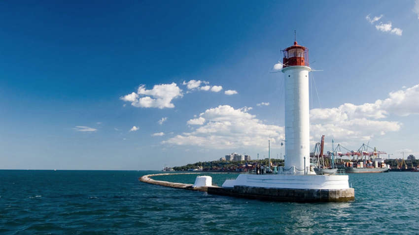 Украинские маяки решили открыть для туристов