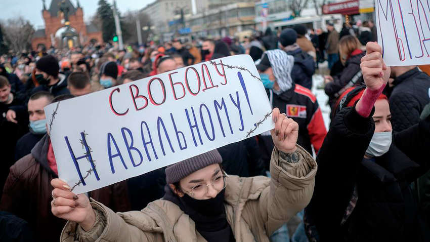 У Росії пройдуть акції на підтримку Навального: влада перекриває площі й сквери