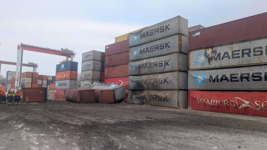 Россия снова атаковала порт в Одесской области: ранен член экипажа иностранного судна 