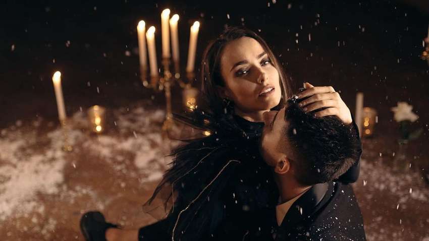 Вагітна або ні: Мішина зі своїм обранцем спровокували бурхливе обговорення в Мережі