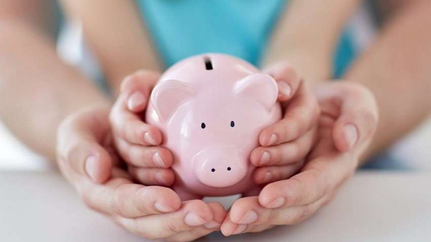 Як навчити дитину поводитися з грошима