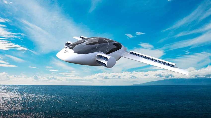 Илон Маск рассказал, когда появятся электрические самолеты