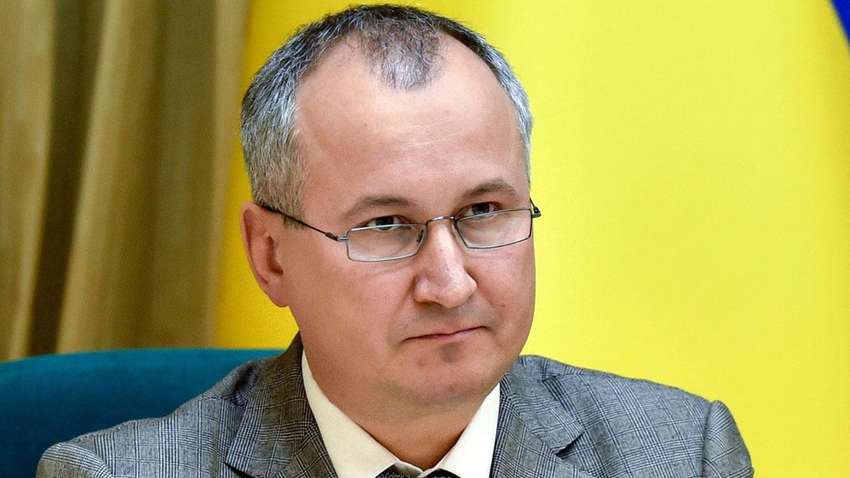 Зеленский уволил бывшего главу СБУ в запас