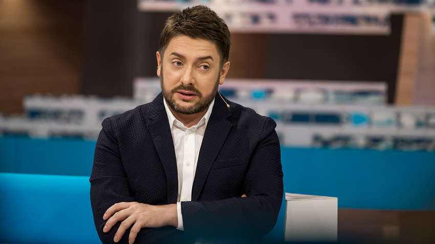 Телеведучий Суханов висловився про свою сексуальну орієнтацію: Слідкуйте за порядком у своєму ліжку