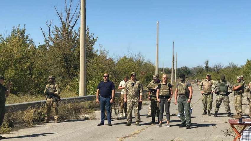 Представители «ЛНР» передали Украине еще 54 заключенных