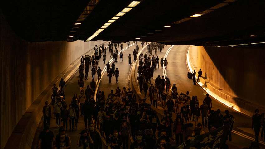 «Мы бежим от закона»: тысячи протестантов бегут из Гонконга в Тайвань