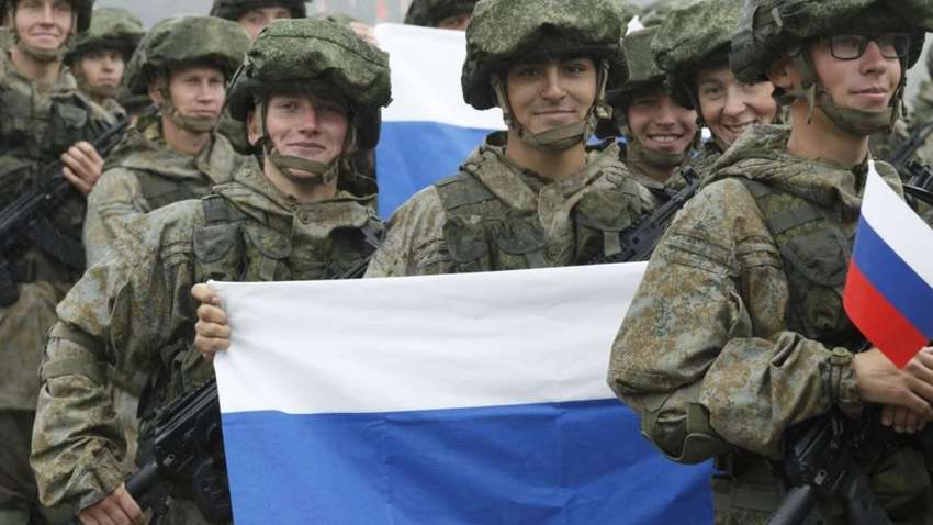 У Росії строковиків з посмішкою відправили на війну в Україну (ВІДЕО)