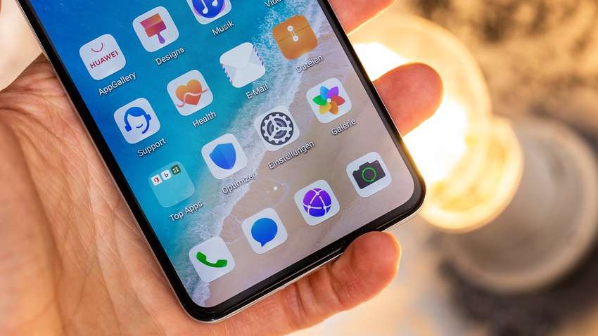 Китайская компания Huawei начала использовать альтернативу Google Maps