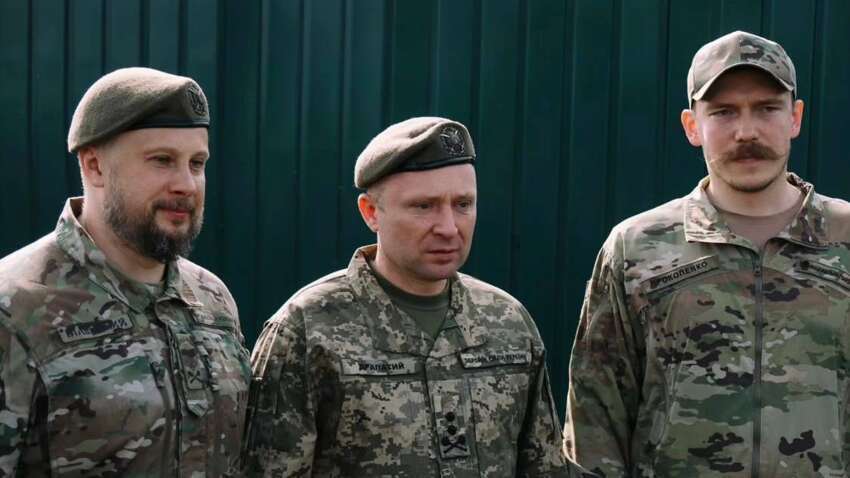 «Два азовці на одну область — це прекрасно»: кадрові рішення Зеленського та Драпатого «Два азовці на одну область — це прекрасно»: кадрові рішення Зеленського та Драпатого