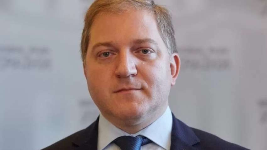 Волошин: "Відкривати кримінальні справи проти Медведчука за пошук миру на Донбасі - це просто абсурд"