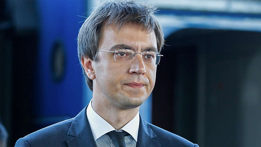 ГБР ворвалось с обысками к экс-министру Омеляну ГБР ворвалось с обысками к экс-министру Омеляну