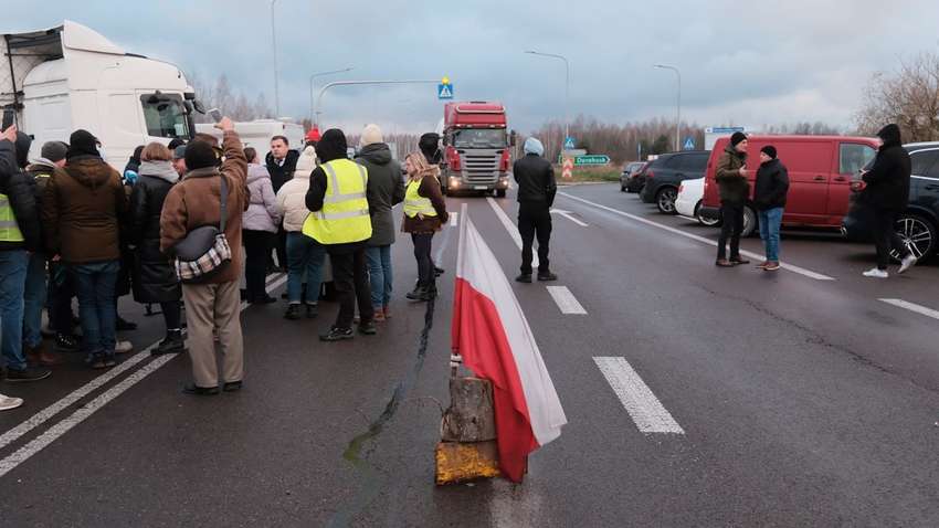 Зачем полякам шантаж Украиной: кто пользуется ситуацией