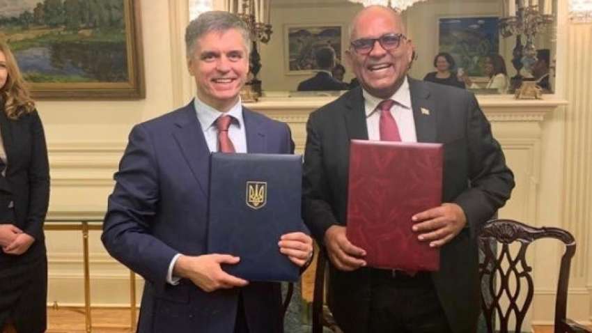 Україна встановила дипломатичні відносини з ще однією країною