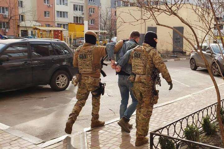 Українці інвестували 12 мільйонів гривень у фейкові фірми "Tesla"