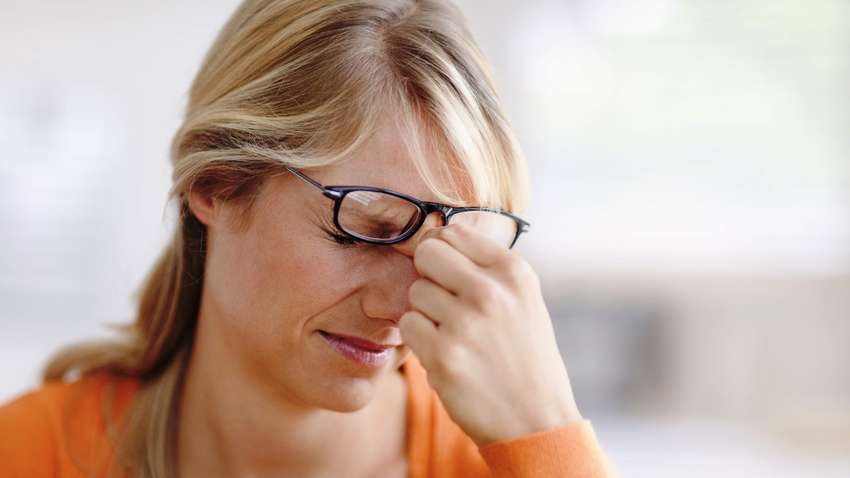 Знімаємо втому очей: чотири прості вправи