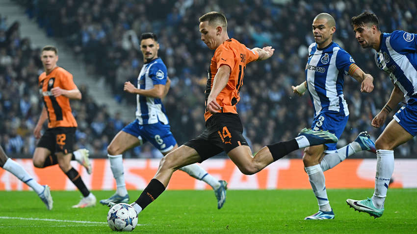 Результаты всех матчей последнего тура группового этапа Лиги чемпионов