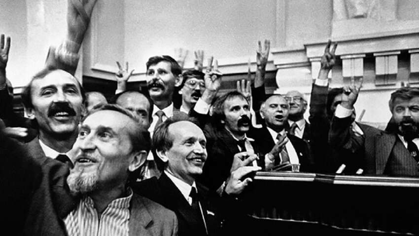 Рада установила особый статус для некоторых депутатов: кто его получит Рада установила особый статус для некоторых депутатов: кто его получит