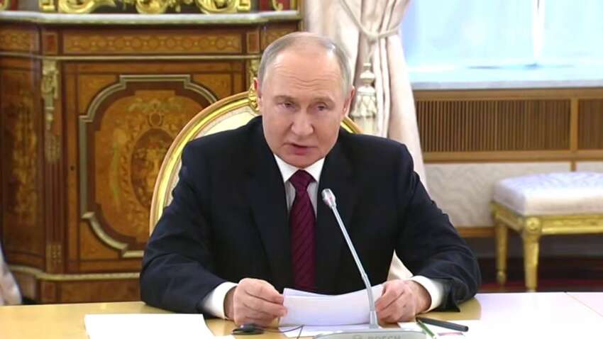 Путин процитировал слова из песни на переговорах с лидером Вьетнама