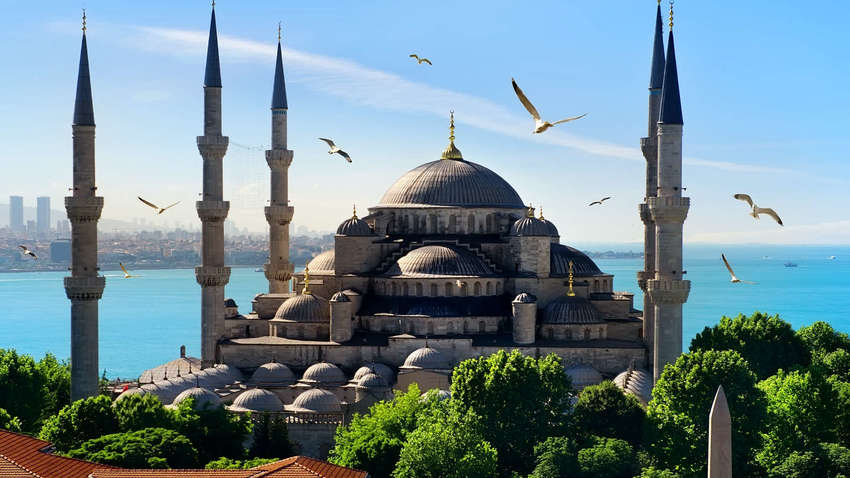 Турция сообщила, когда откроет туристический сезон 2021 Турция сообщила, когда откроет туристический сезон 2021