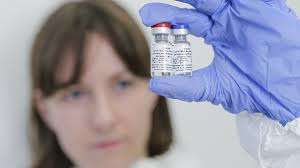 ВОЗ: массовой вакцинации от COVID-19 не будет до середины 2021