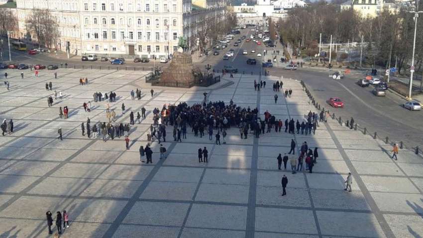 Стало відомо, скільки «заробляють» українці за участь у мітингах Стало відомо, скільки «заробляють» українці за участь у мітингах