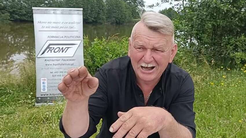 "Помощь ребятам из окопов": скандальный политик из Польши купил гуманитарку для армии РФ "Помощь ребятам из окопов": скандальный политик из Польши купил гуманитарку для армии РФ
