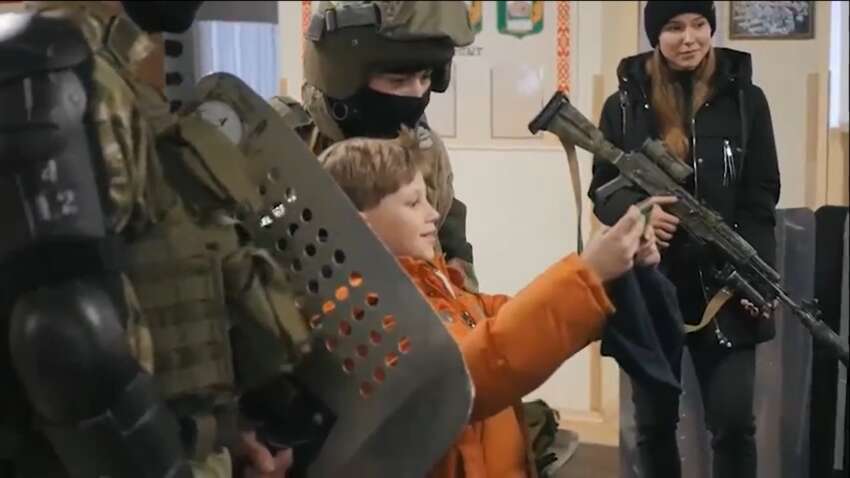 Кремль не налаштований на мир: кого інтенсивно готує до війни проти України Кремль не налаштований на мир: кого інтенсивно готує до війни проти України