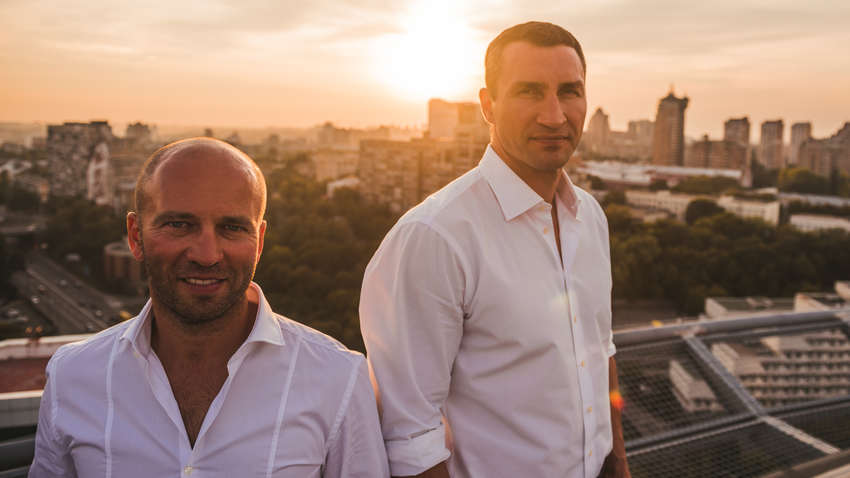 Компания соратника Кличко незаконно завладела 3 га ценной земли на берегу Днепра