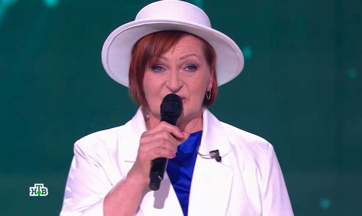 Танцювала перед публікою: співачка з Маріуполя "засвітилася" на російському ТБ Танцювала перед публікою: співачка з Маріуполя "засвітилася" на російському ТБ