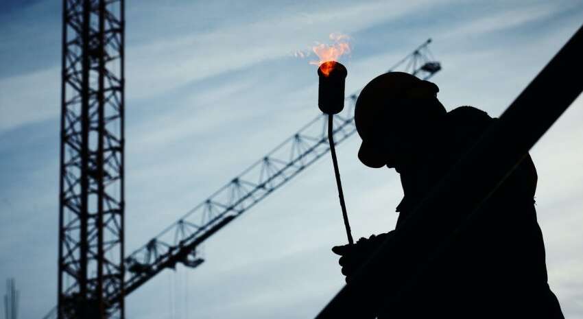 Чому Україна все ще зі світлом: США зіграли на випередження ще перед повномасштабним вторгненням