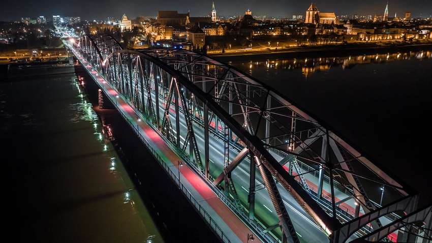 У Польщі на знак солідарності з Україною відключили світло