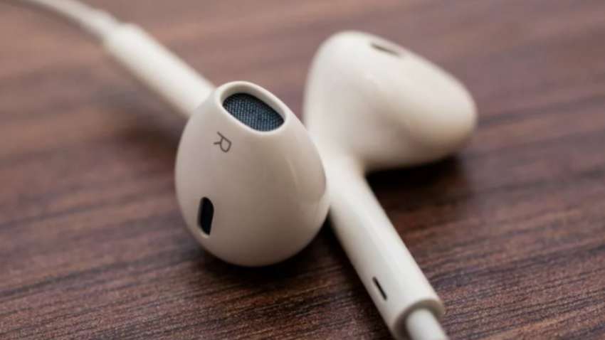 Почему наушники могут стать причиной нарушения слуха