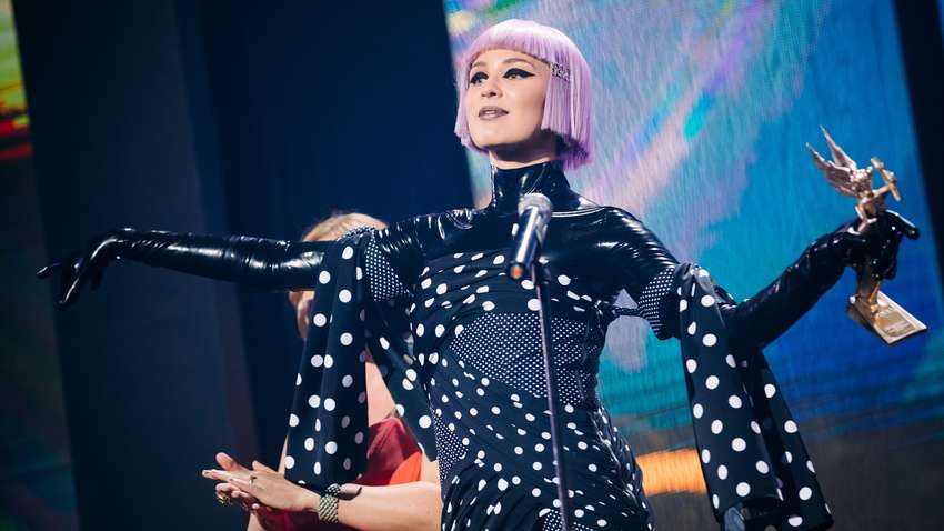 MARUV получила премию MTV Europe Music Awards как российская исполнительница