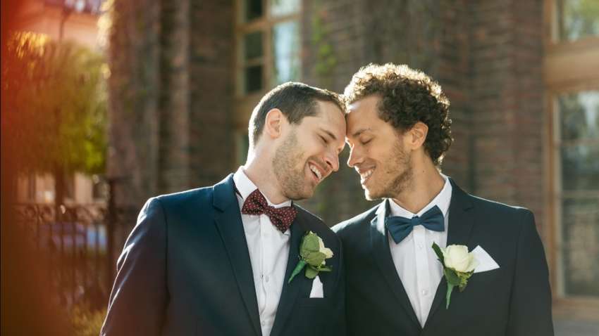 Первая балтийская страна легализовала однополые браки Первая балтийская страна легализовала однополые браки