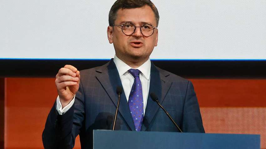 В МИД намекнули, что решающей битвы во время ожидаемого контрнаступления может не быть В МИД намекнули, что решающей битвы во время ожидаемого контрнаступления может не быть