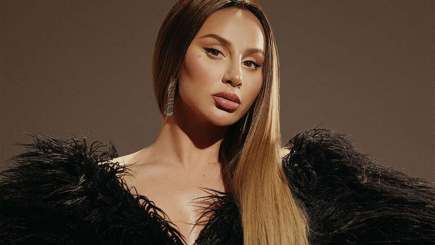 РФ вимагає від Анни Асті публічно відмовитися від українського громадянства та підтримати війну РФ вимагає від Анни Асті публічно відмовитися від українського громадянства та підтримати війну