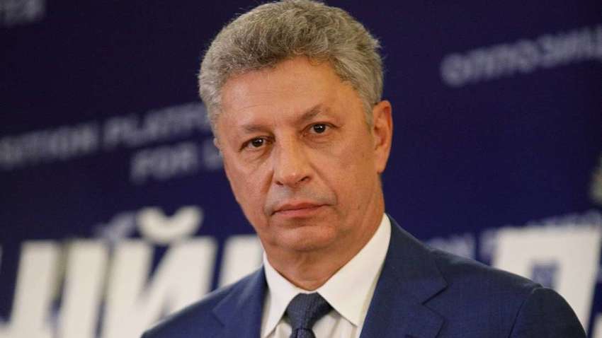 Зеленский ответил на петицию о лишении Бойко звания Героя Украины