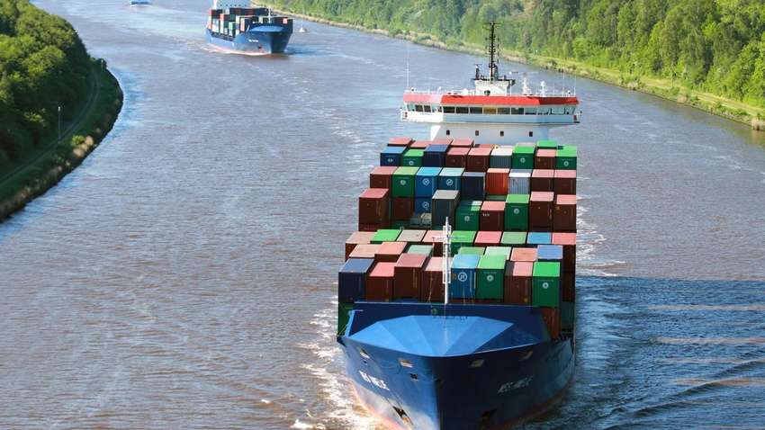 Китайці успішно випробували автономне вантажне судно