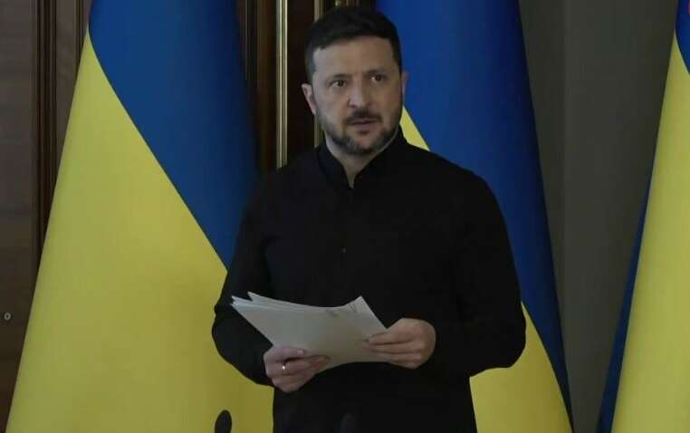 Зеленський повідомив, чи забороняв переговори з Росією Зеленський повідомив, чи забороняв переговори з Росією