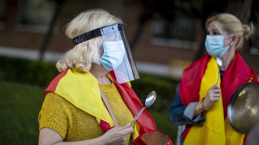 Яка країна ЄС першою скасовує масковий режим Яка країна ЄС першою скасовує масковий режим