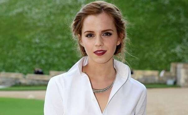 Звезде "Гарри Поттера" Эмми Уотсон официально запретили управлять автомобилем