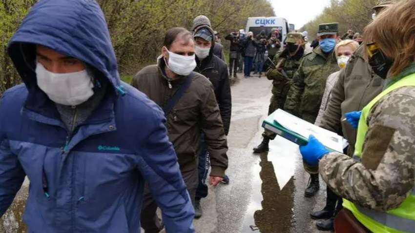 Боевики передали Украине свои списки на обмен пленными  Боевики передали Украине свои списки на обмен пленными