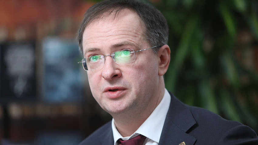 Радник Путіна назвав українців ельфами, а росіян гобітами