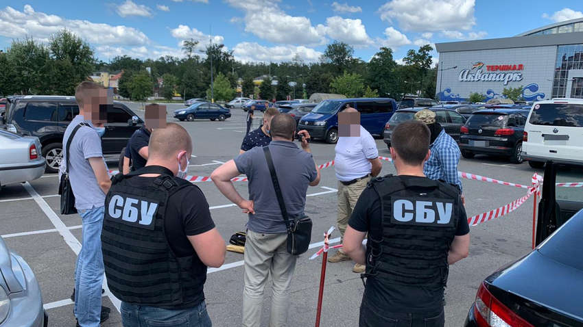 В Украине пытались передать гостайну в конфетах В Украине пытались передать гостайну в конфетах