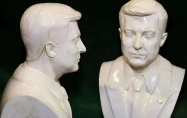 В Украине начали продавать гипсовые бюсты Зеленского