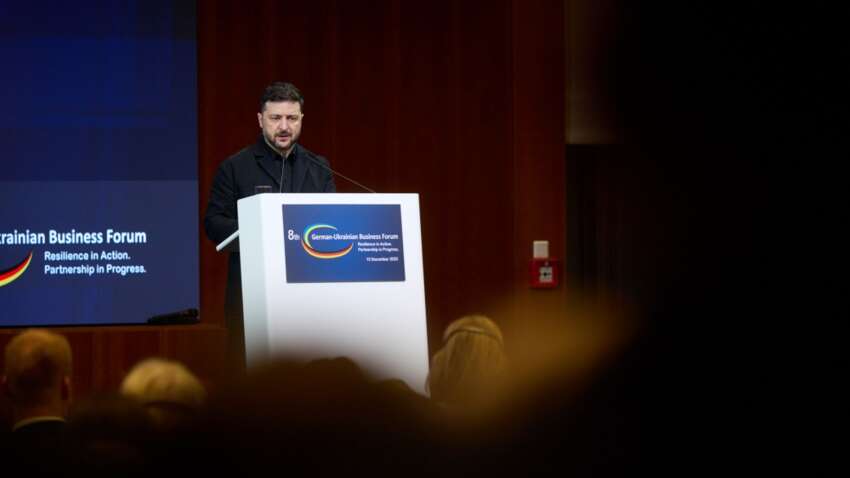 Підсумок переговорів: що заявив Зеленський про визнання Донбасу російським Підсумок переговорів: що заявив Зеленський про визнання Донбасу російським