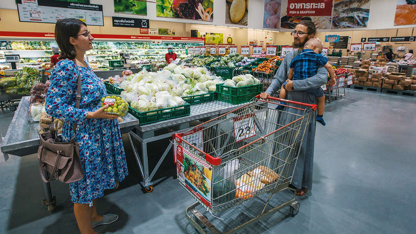 В Таиланде магазины перестали продавать пластиковые пакеты