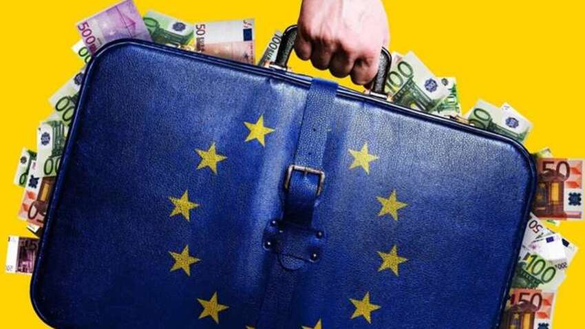 Єврокомісія обіцяє українцям гранти від 300 до 500 тис. євро: на що можна витратити гроші Єврокомісія обіцяє українцям гранти від 300 до 500 тис. євро: на що можна витратити гроші