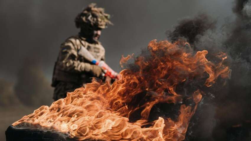 Трамп хочет окончательно поставить Украину на колени, но есть нюанс: громкое заявление Трамп хочет окончательно поставить Украину на колени, но есть нюанс: громкое заявление